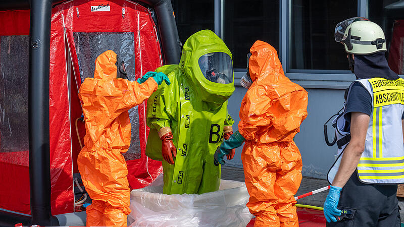 In der Rodezstra&szlig;e in Bamberg ist es am Mittwochnachmittag (14. August 2024) zu einem Gefahrguteinsatz f&uuml;r die Feuerwehr gekommen.
