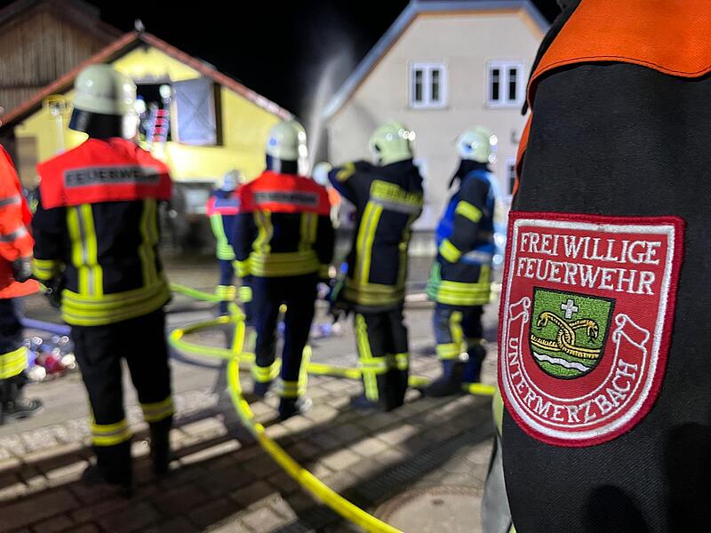 Brand in einem Kuhstall in Lahm