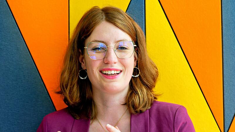 Annamarie Bauer Junge Union Bamberg-Stadt „Frauen wollen wegen ihrer Leistung und ihrer Ideen in politische Ämter gewählt werden, nicht wegen ihres Geschlechts.“ Die Bamberger JU-Vorsitzende Annamarie Bauer strebt bei der Kommunalwahl 2026 in den Stadtrat.