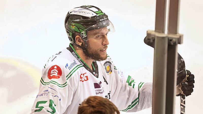 Jake Fardoe (hier in der Vorbereitung gegen Schweinfurt) hatte einen großen Anteil daran, wie dominant seine Höchstadt Alligators gegen die Erding Gladiators auftraten. Jake Fardoe (hier in der Vorbereitung gegen Schweinfurt) hatte einen großen Anteil daran, wie dominant seine Höchstadt Alligators gegen die Erding Gladiators auftraten.