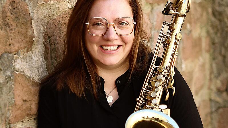 Carolin Klug-Sch&auml;fer ist seit 1. April 2026 die neue Musikschulleiterin an der August-K&ouml;mpel-Musikschule. Ihre Stellvertreterin ist Manuela M&ouml;ller.