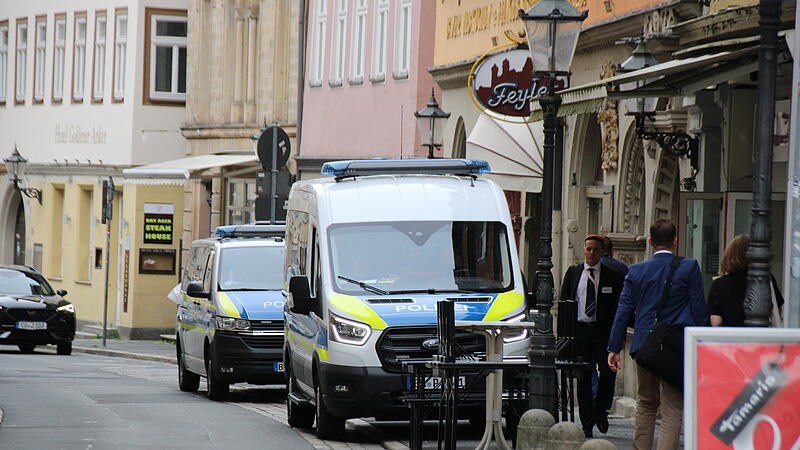 Erste Demo beim PfingstkongressErste Demo beim Pfingstkongress Erste Demo beim Pfingstkongress