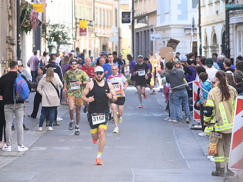 Weltkulturerbelauf 2025: Rund 3700 Athletinnen und Athleten nahmen de Halbmarathon, den Sparkassen-Lauf, in Angriff.