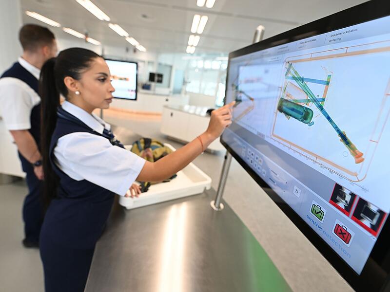 Computertomographie-Scanner am Flughafen M&uuml;nchen