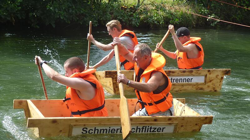 In Nankendorf fand am Sonntag wieder das Brühtrogrennen statt: Die Schmierbachflitzer wollen ihren Vorsprung halten und bringen ihren Brühtrog auf Geschwindigkeit.Forchheim & Fränkische Schweiz