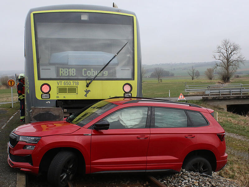 Unf&auml;lle an Gleisen: kaputte Z&uuml;ge und Druck auf die Bahn