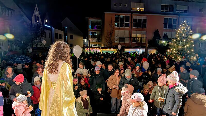 Weihnachtsmarkt in BurgebrachWeihnachtsmarkt in Burgebrach
