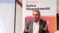 Ob er bei der nächsten Bundestagswahl wieder antritt, verrät Klaus Ernst noch nicht. Das Bild zeigt den BSW-Abgeordneten bei einer Wahlkampfveranstaltung vor der Europawahl in Schweinfurt.