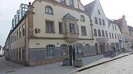 Stadt Forchheim kauft VR Bank-GebäudeForchheim & Fränkische Schweiz Die Stadt Forchheim kauft das historische Gebäude in der Hauptstraße 39 von der VR Bank Bamberg-Forchheim.