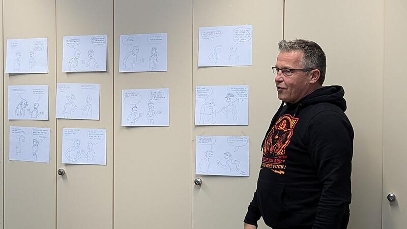 An sechs Schulen fanden &bdquo;Kreativ gegen rechts&ldquo;-Workshops mit Nils Oskamp statt. Die Sch&uuml;lerinnen und Sch&uuml;ler setzten sich mit Hilfe eigens erstellter Cartoons mit gruppenbezogener Menschenfeindlichkeit auseinander.