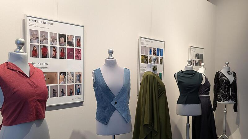 Weste, Cape, Bluse, Abendkleid – die Teilnehmer durften entwerfen und schneidern, was sie wollten – mit möglichst wenig Stoffabfall.