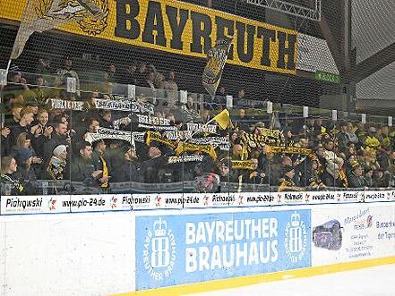 Die Bayreuth Tigers lockten in der bisherigen Oberliga-Saison 1409 Zuschauer im Schnitt ins Stadion. Tigers-Chef Thomas Lünenborg hätte sich noch mehr Resonanz erhofft. Die Bayreuth Tigers lockten in der bisherigen Oberliga-Saison 1409 Zuschauer im Schnitt ins Stadion. Tigers-Chef Thomas Lünenborg hätte sich noch mehr Resonanz erhofft.