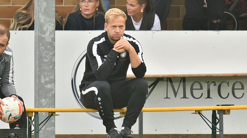 Bedient ob des Auftritt seiner Mannschaft: Sylvia-Coach Jakob Engelmann. Bedient ob des Auftritt seiner Mannschaft: Sylvia-Coach Jakob Engelmann.