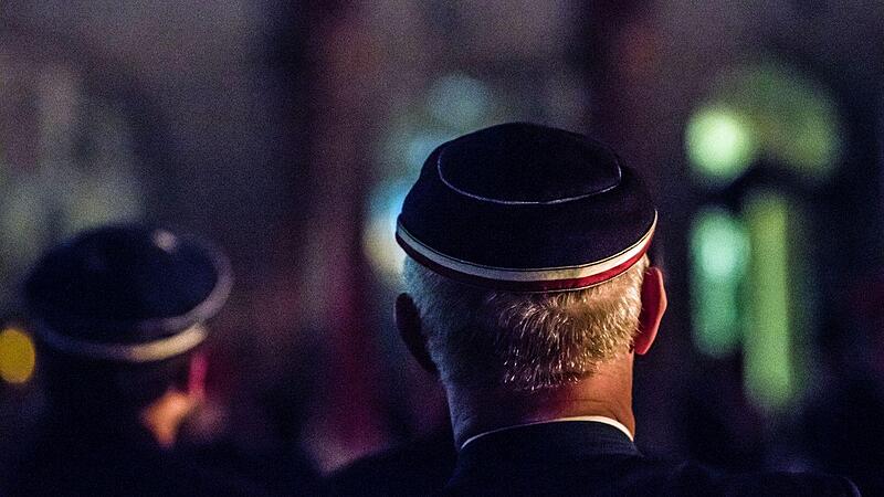 Mehrfach kam es 2022 zum „Mützenklau“ – teilweise mit Verletzten.