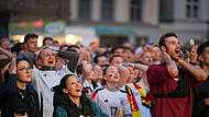 EM 2024: Auftaktspiel Deutschland vs Schottland - Die schönsten Fotos vom Public-Viewing am MaxplatzEM 2024: Auftaktspiel Deutschland vs Schottland - Die schönsten Fotos vom Public-Viewing am Maxplatz EM 2024: Auftaktspiel Deutschland vs Schottland - Die schönsten Fotos vom Public-Viewing am MaxplatzEM 2024: Auftaktspiel Deutschland vs Schottland - Die schönsten Fotos vom Public-Viewing am Maxplatz