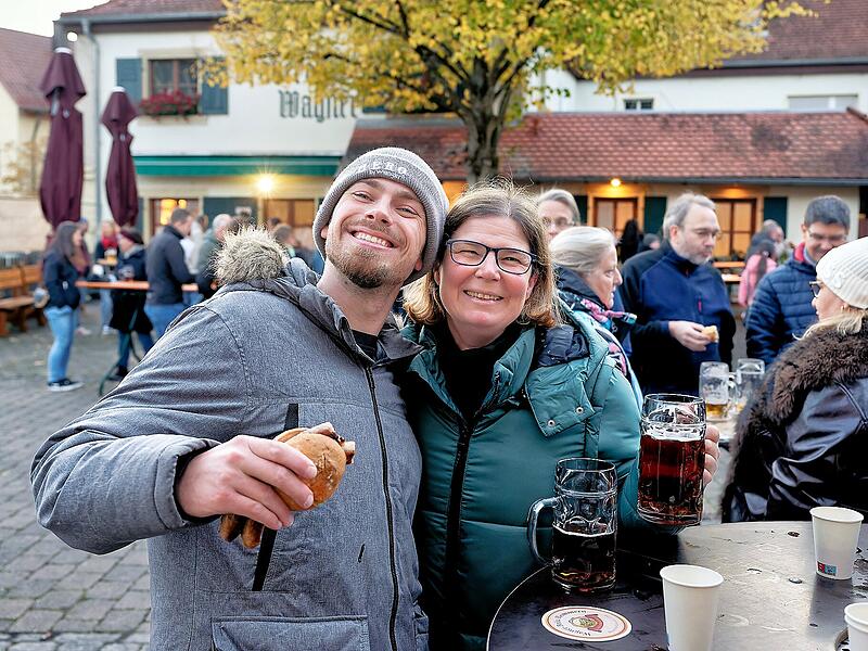 Rund 500 G&auml;ste kamen zum Bockbieranstich der Brauerei Wagner in Kemmern.