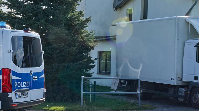 Razzia gegen mutmaßliche Rechtsextreme Razzia gegen mutmaßliche Rechtsextreme
