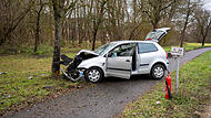 Am Dienstag, 3.12.2024, ereignete sich auf der Staatsstraße Richtung Trabelsdorf ein tragischer Verkehrsunfall.