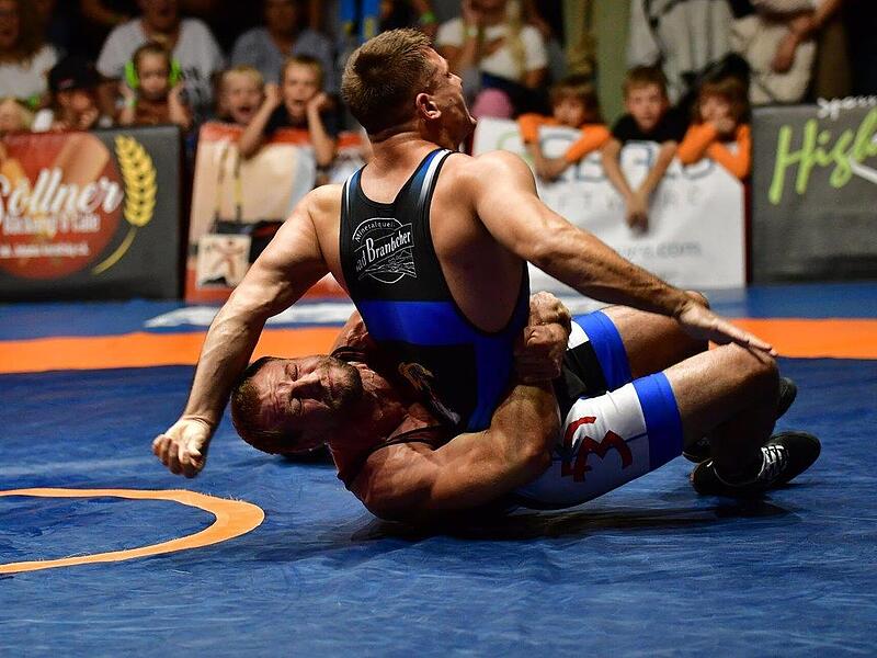 ACL 7 vs Mneuk. Wagner vs Bradu