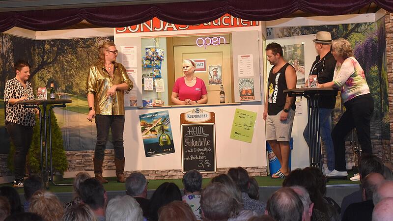 Die Laiendarsteller des Fideliatheaters sorgten f&uuml;r gute Unterhaltung. Das Bild zeigt von links Diana Unsleber, Bastian Konrad, Sonja Herterich, Mirko Kaiser, Heiko D&uuml;nisch und Cordula Kraus.