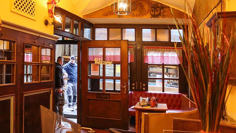 So sah der Eulenspiegel innen aus. Das Inventar findet in der Brauerei St. Georgenbr&auml;u ein neues Zuhause.