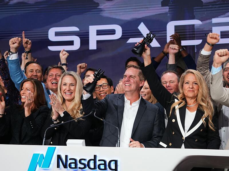 SpaceX startet an der Börse SpaceX startet an der Börse