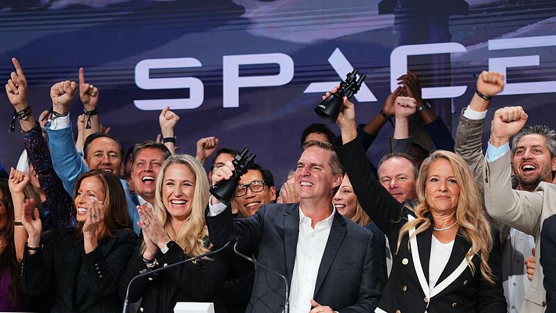 SpaceX startet an der Börse SpaceX startet an der Börse