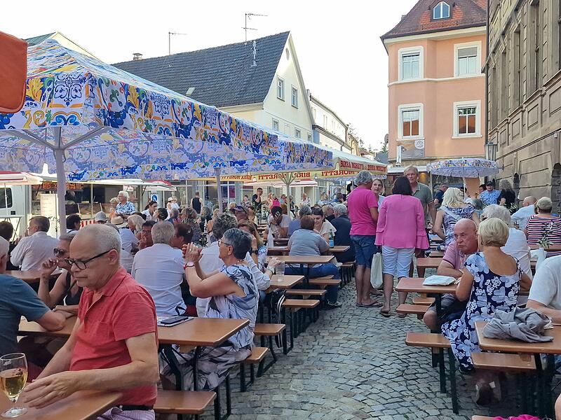 Gut besucht war das italienische Genussfest schon am Er&ouml;ffnungsabend.