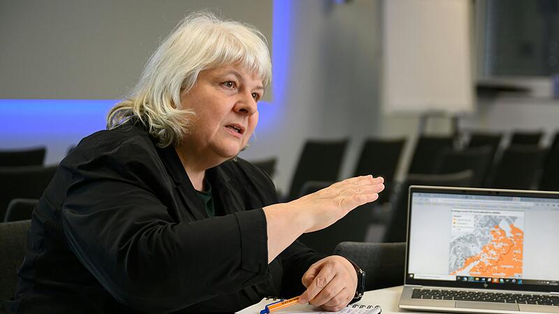 Dagmar Dehmer von der Bundesgesellschaft für Endlagerung beim "3. Forum Endlagersuche" in Würzburg: Im Interview erklärt sie, warum Unterfranken als Standort in weiten Teilen nicht geeignet ist. Dagmar Dehmer von der Bundesgesellschaft für Endlagerung beim "3. Forum Endlagersuche" in Würzburg: Im Interview erklärt sie, warum Unterfranken als Standort in weiten Teilen nicht geeignet ist.