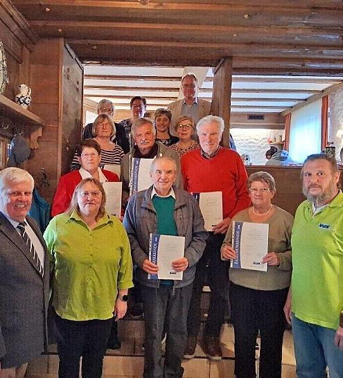 Der VdK Kasendorf zeichnete treue Mitglieder aus.