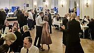 Bis weit nach Mitternacht haben die rund 100 Gäste das Tanzbein geschwungen. Bis weit nach Mitternacht haben die rund 100 Gäste das Tanzbein geschwungen.