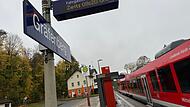 Die Regionalbahnlinie RB21 zwischen Nürnberg-Nord und Gräfenberg sorgt bei Pendlern immer wieder für Probleme. Warum das so ist.