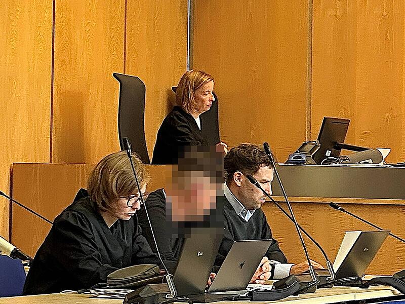 Autohändler-Prozess: Das Hauptverfahren im Fall Markus O. wird nun bis zum 21. September unterbrochen Autohändler-Prozess: Das Hauptverfahren im Fall Markus O. wird nun bis zum 21. September unterbrochen