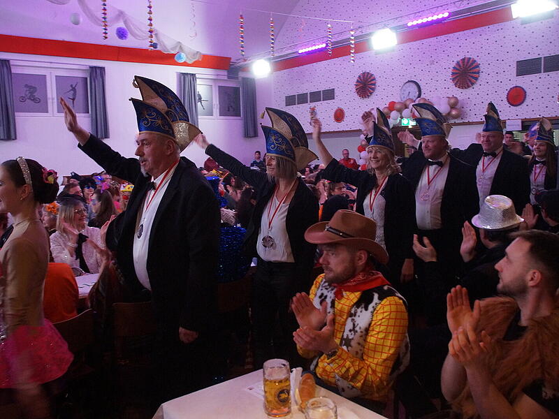 Einzug des Pr&auml;sidiums