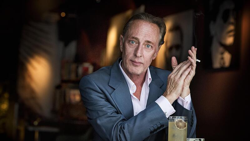 Als Schauspieler hat Wilfried Hochholdinger markante Rollen in &uuml;ber 300 Film-, Theater- und TV-Produktionen gespielt. Au&szlig;erdem komponiert er Musik.