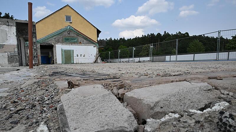 An dieser Stelle hatte bis zum Brand der zentrale Bau des FCO-Vereinsheims gestanden.