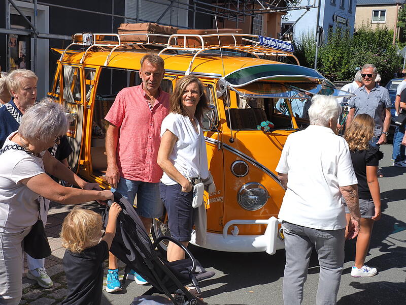 Die schönsten Eindrücke vom Straßenfest und der Oldtimerausstellung in Marktleugast.