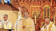 Beim Jubiläumsgottesdienst: von links Pfarrer und Dekan Lars Rebhan, Pfarrer Michael Schüpferling und Domkapitular Martin Emge.