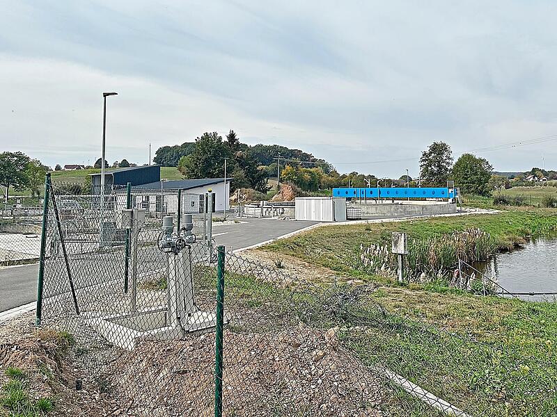 In einer Sondersitzung haben die Gemeinder&auml;te entschieden, wie die B&uuml;rger ihren Teil der Kosten der Sanierung der Kl&auml;ranlage in Vestenbergsgreuth bezahlen sollen.