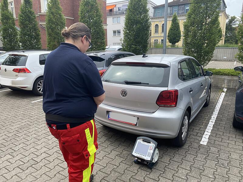 Hitzefalle Auto - Das Selbstexperiment In diesem Auto wurde der Versuch unter ständiger Beobachtung durchgeführt.
