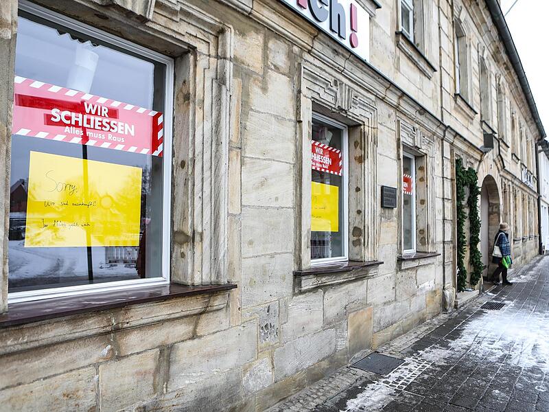 Mode Friedrich hat seine letzten Best&auml;nde verkauft, im M&auml;rz 2023 wird noch einmal ge&ouml;ffnet sein.Forchheim & Fr&auml;nkische Schweiz