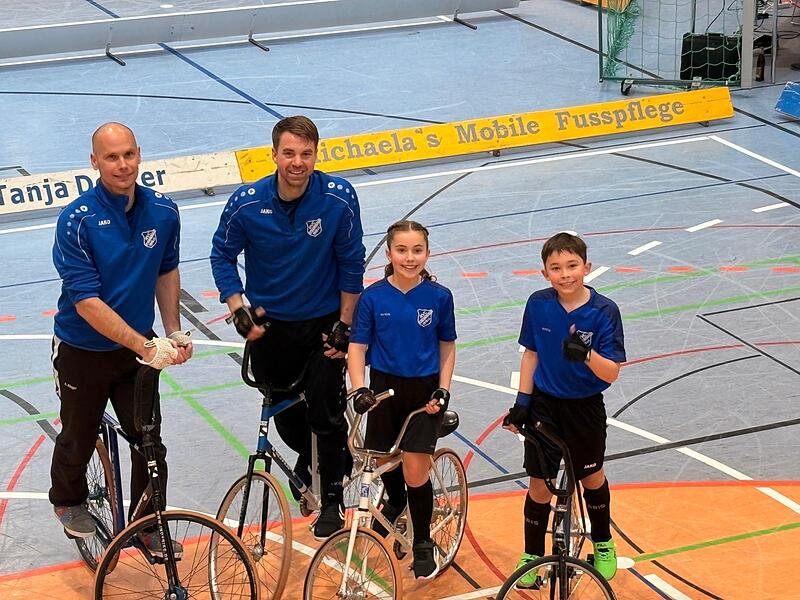 Die beiden qualifizierten Mannschaften des RVC Steinwiesen bei der Bayerischen Meisterschaft mit (von links) Andreas Klinger, Sebastian Rehmet, Jana Klinger und Felix M&uuml;ller.