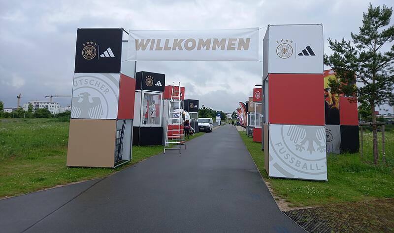 Herzogenaurach begrüßt die DFB-Elf Herzogenaurach begrüßt die DFB-Elf