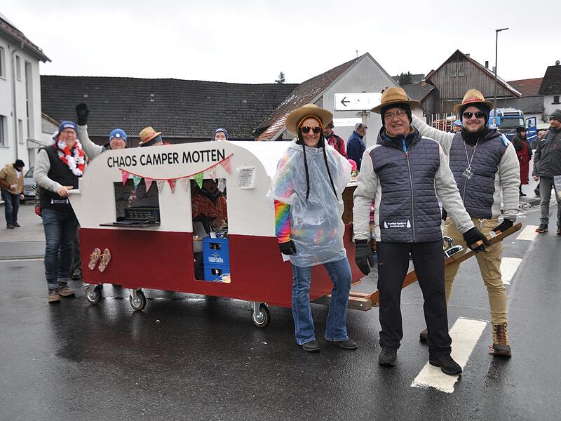 Chaos-Camper aus Motten