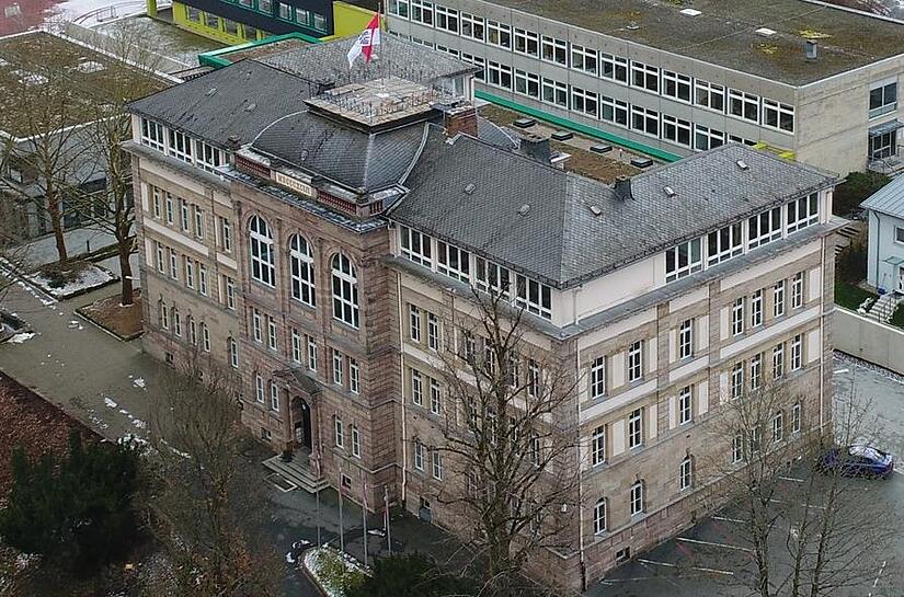 Der Hauptbau des MGF muss energetisch saniert werden. Der Hauptbau des MGF muss energetisch saniert werden.