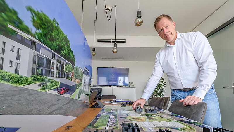 „In dieser Art des standardisierten Bauens liegt der Schlüssel für bezahlbaren Wohnbau": Thomas Siebenhaar, Geschäftsführer von Projekt Bauart in Forchheim, erklärt seinen Ansatz für das Bauen von bezahlbaren Wohnungen.