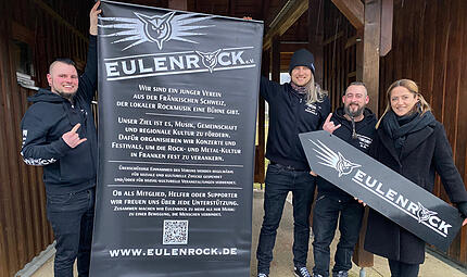 Christopher Hall, Johannes Dorsch, Daniel Maier und Kader Heinemann von Eulenrock e.V. freuen sich auf das neue Festival in Wannbach