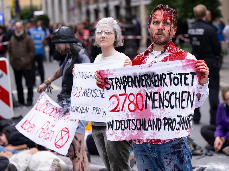 Demonstration gegen die IAA