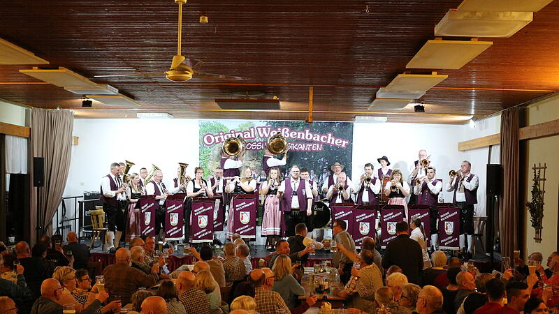 Wei&szlig;enbacher Schlosshofmusikanten