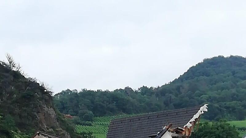 Nach der Flut im Ahrtal blieben Schutt, Schlamm und Verwüstung.